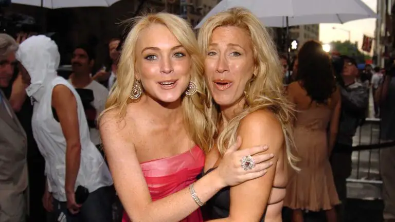 Lisa Ann Walter dit qu'elle a averti la mère de Lindsay Lohan de ne pas la laisser déménager à Los Angeles après le « piège parental » :